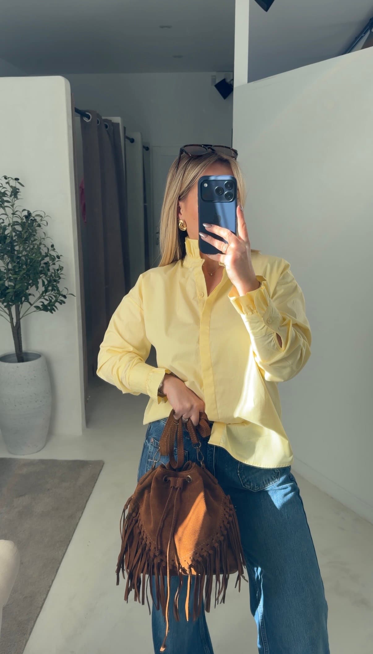 Blouse jaune col volanté - Blouses & Chemisiers | Sodress - Vue alternative