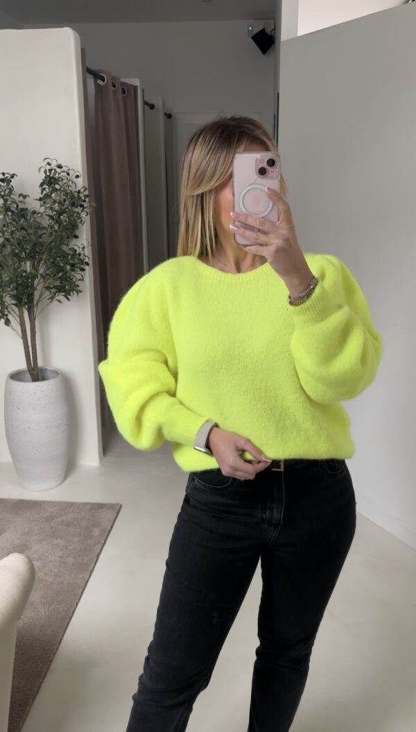 Pull à épaulettes jaune fluo – Image 2