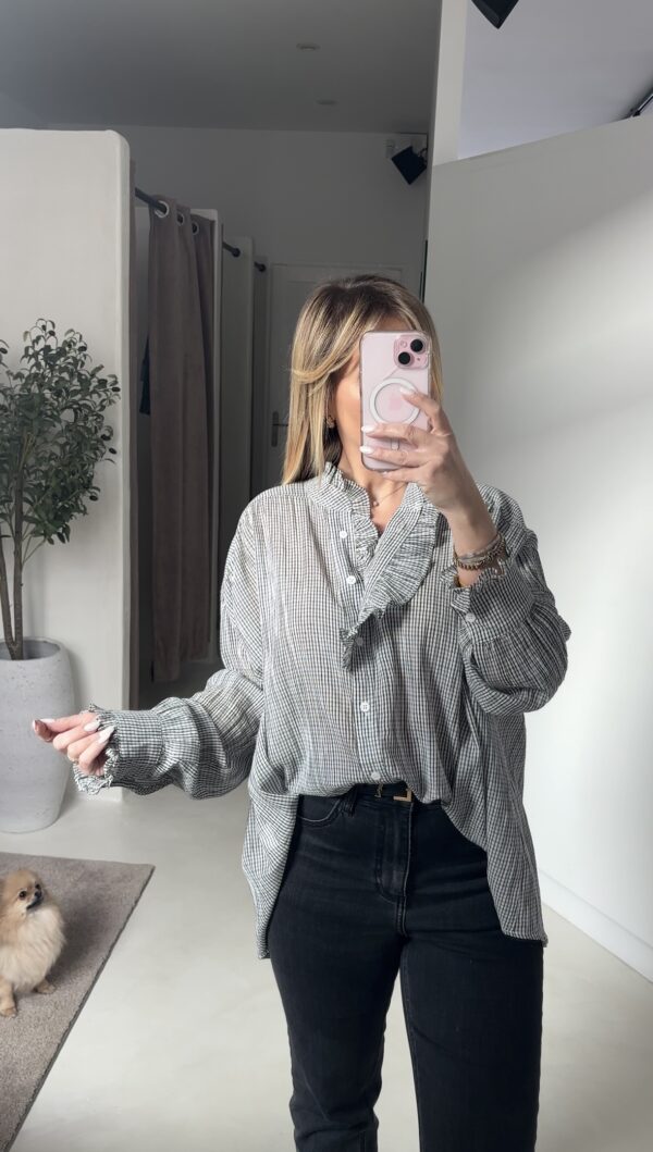 Blouse à carreaux noir et blanc – Image 2