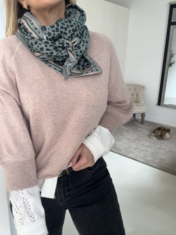 Pull à manches raglan et col rond rose pâle – Image 2