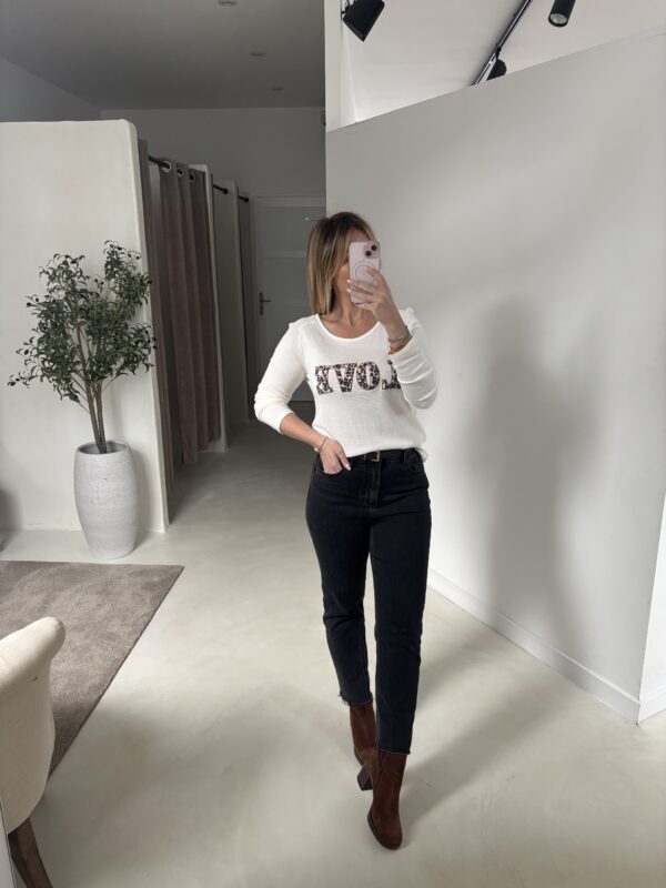 Pull fin blanc "love" léopard