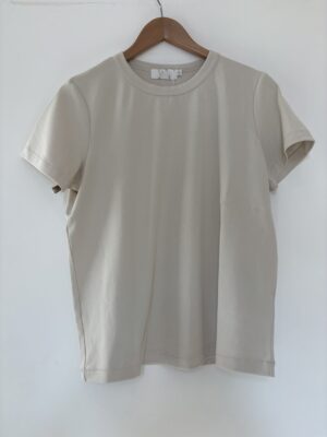 T-shirt beige