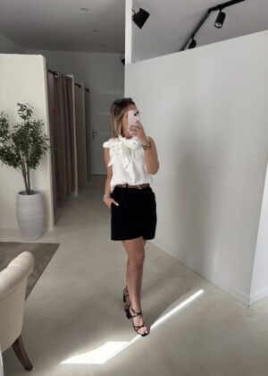 Short ample noir ceinturé