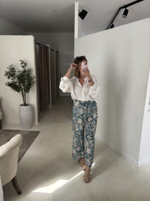 Pantalon fluide taille haute motifs fleuris