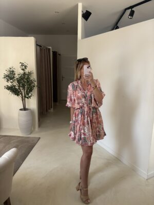 Robe mi-longue bohème fluide détail col à nouer