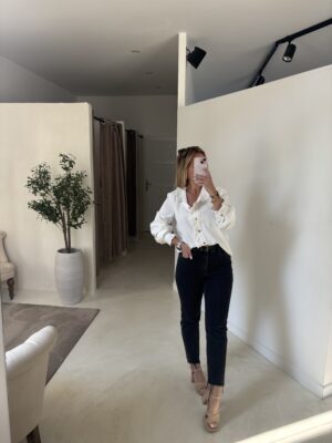 Blouse blanche à volants