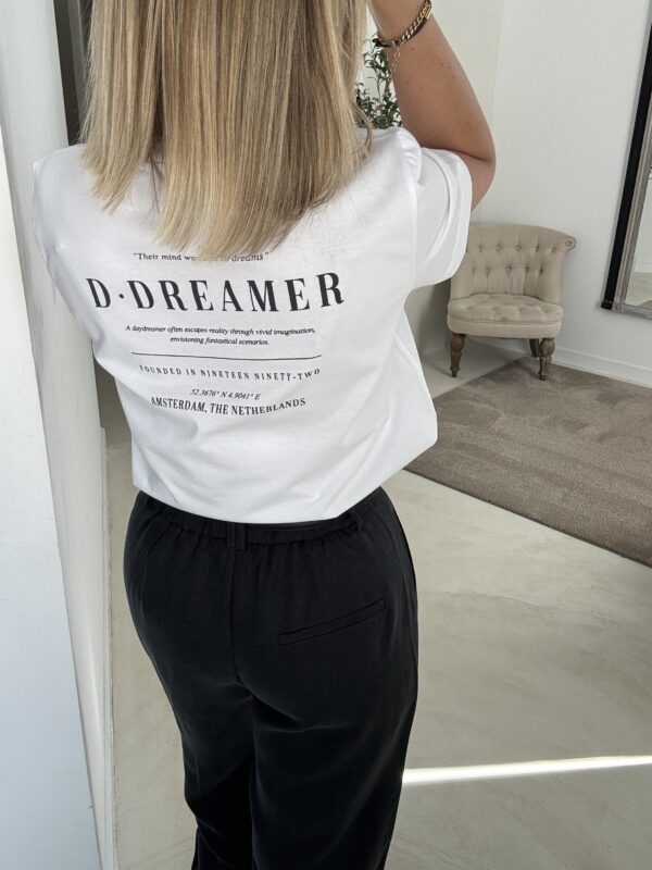 T-shirt blanc à imprimé dans le dos – Image 2
