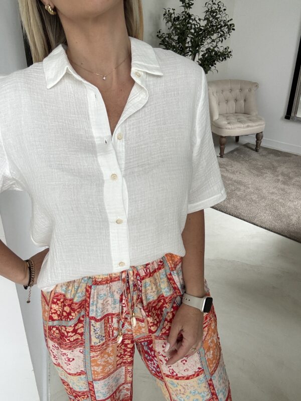 Pantalon à motifs colorés – Image 2