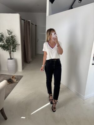 T-shirt en lin blanc, col V coloré