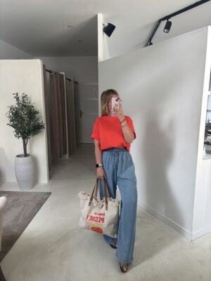 T-shirt simple rouge, manches 3/4