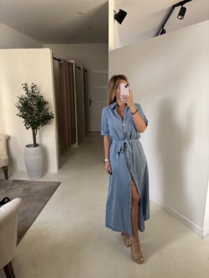 Robe longue fluide effet denim, ceinturée