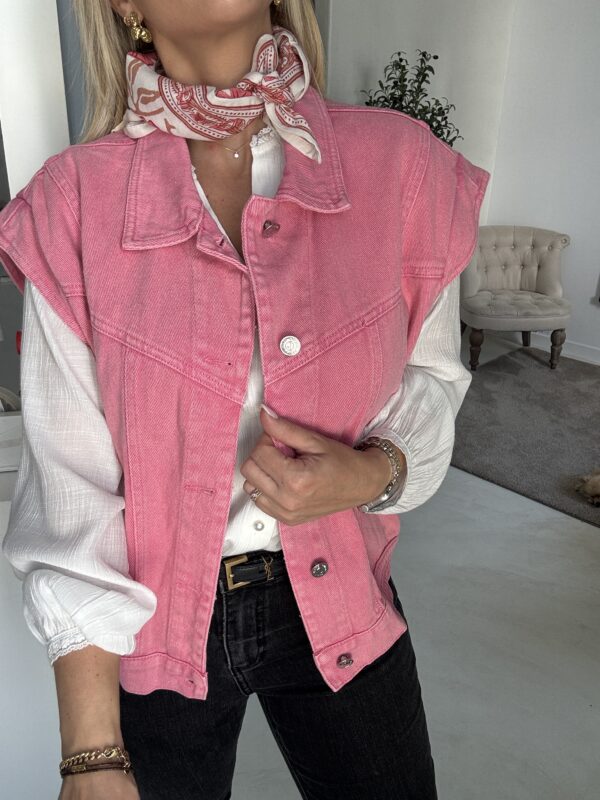 Veste en jean sans manches rose bonbon – Image 2