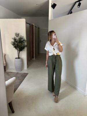 Pantalon large et fluide kaki