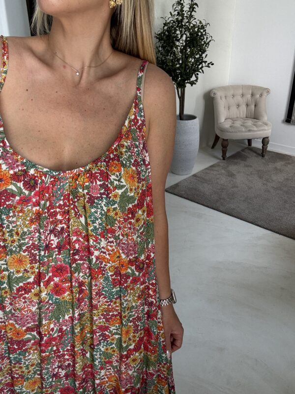 Robe ample à bretelles, fleurie – Image 2