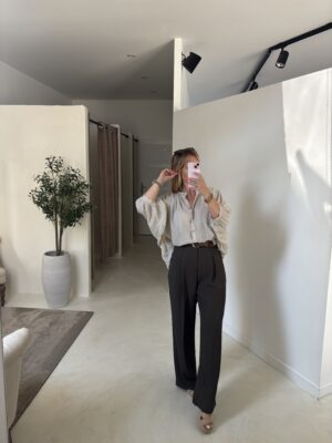 Blouse ample et fluide beige clair