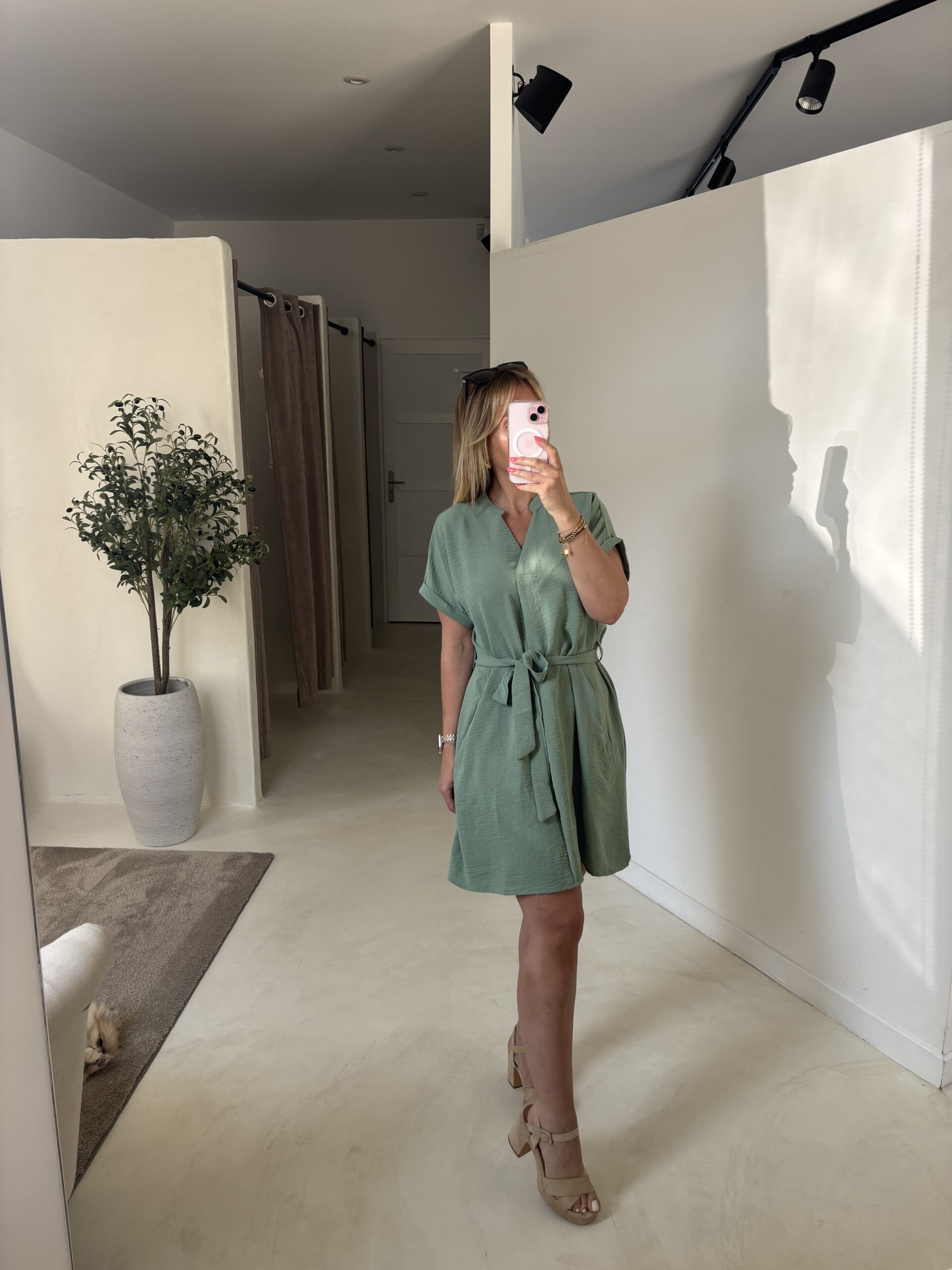 ROBES