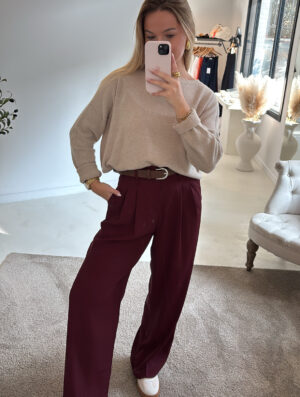 Pantalon fluide et large bordeaux ceinturé