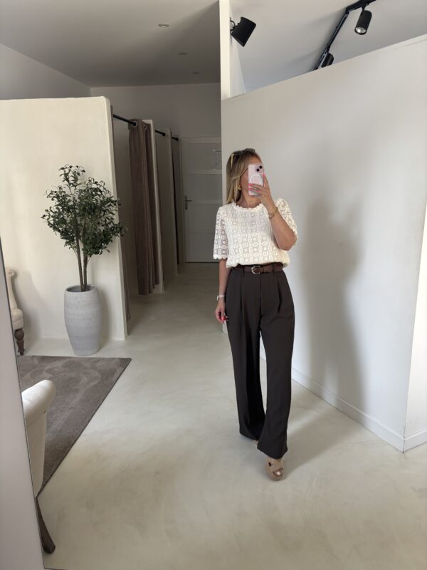 Top en total dentelle écru, manches courtes