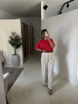 Pull framboise col rond, manches courtes