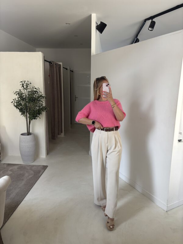 Pull col rond rose, manches courtes