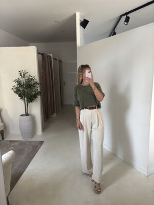 Pull col rond kaki, manches courtes