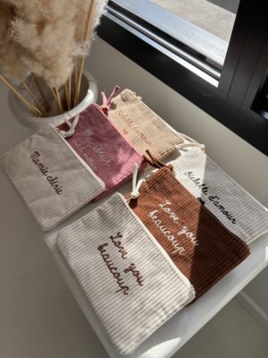 Pochette à message en velours