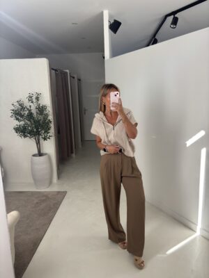 Gilet en maille sans manches à capuche beige clair