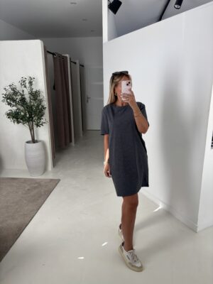 Robe t-shirt gris effet délavé