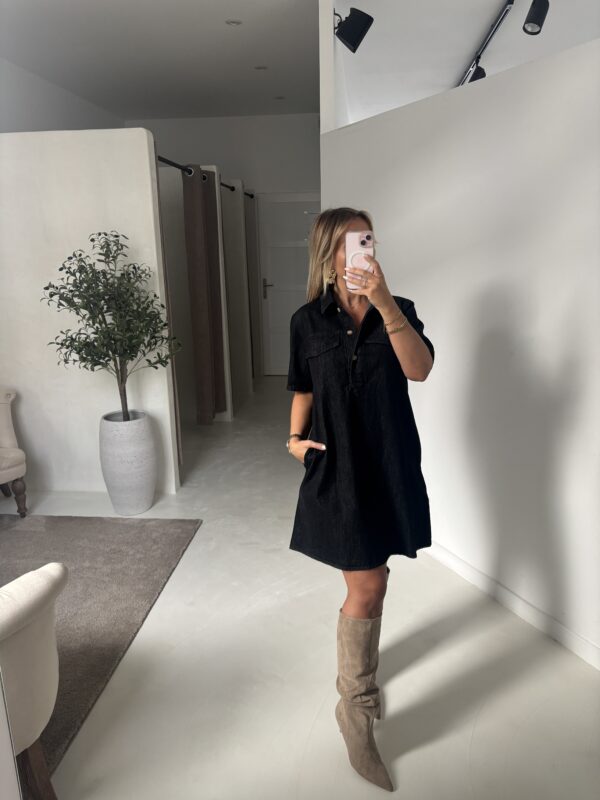 Robe chemise en jean noire manches courtes