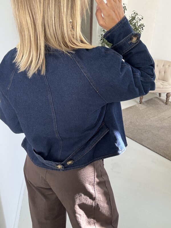 Trench en jean bleu – Image 2