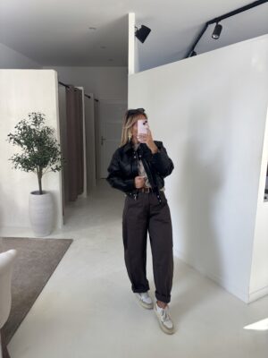 Veste simili cuir noire, poches sur le devant