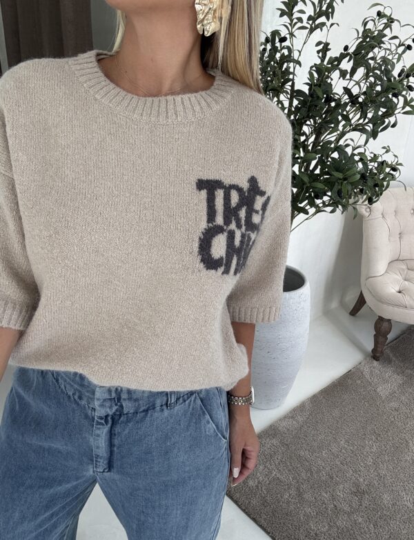 Pull en maille beige manches courtes « Très chic » – Image 2