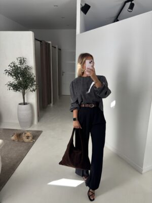 Blouse gris délavé, avec noeuds dans le dos