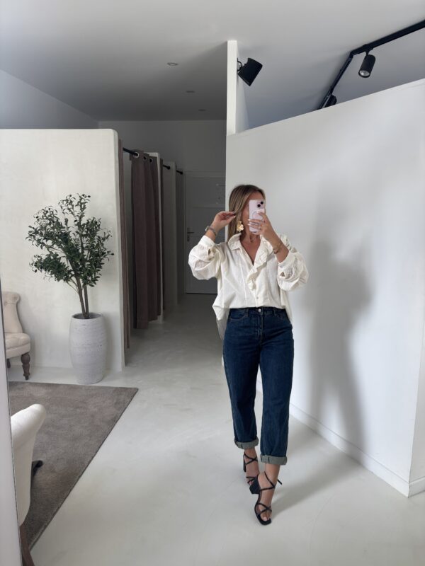 Blouse écrue oversize détails volants