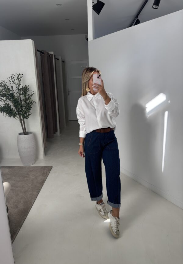 Chemise blanche à col et manchettes amovibles