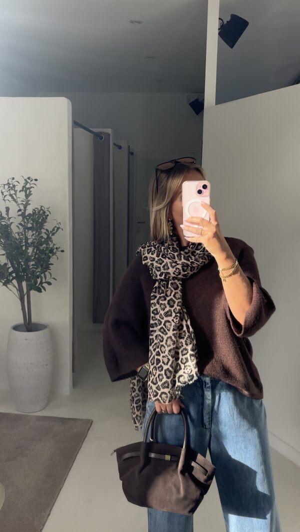 Grand foulard motifs léopard et bandana
