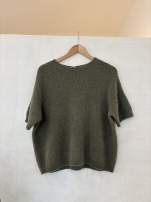 Pull doux manches courtes kaki