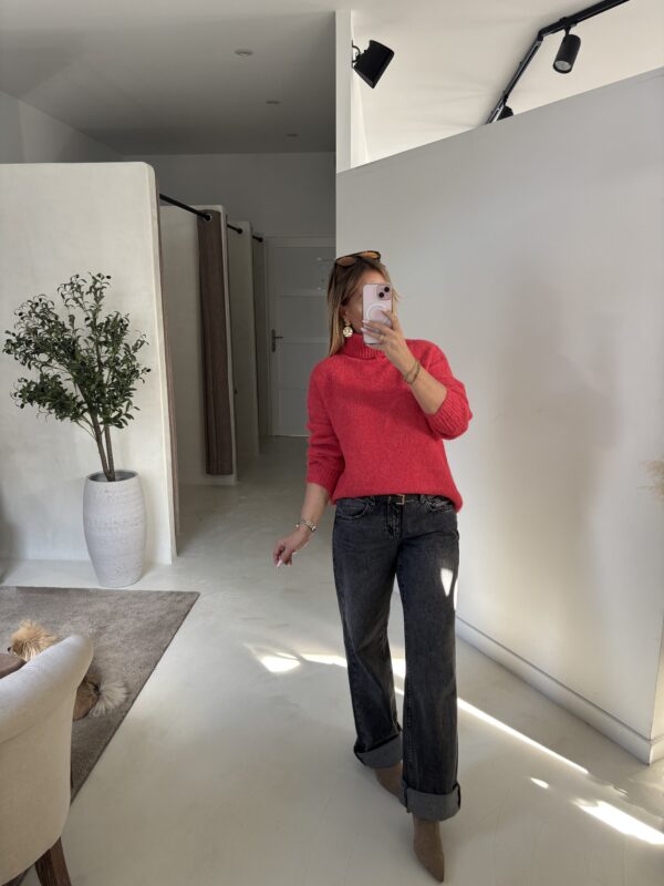 Pull col roulé rouge