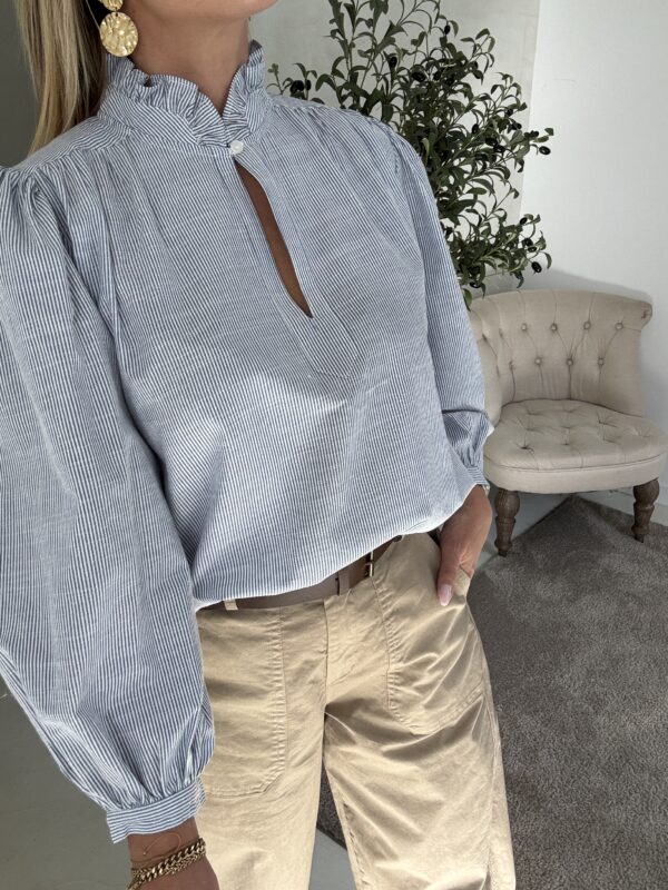 Blouse à rayures col V, manches bouffantes