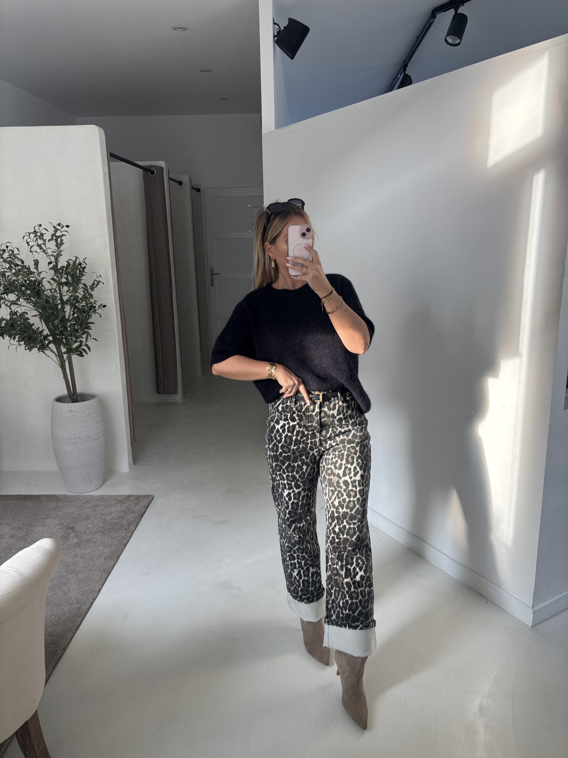 PANTALONS & JEANS