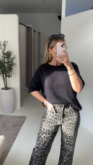 Pull doux manches courtes noir