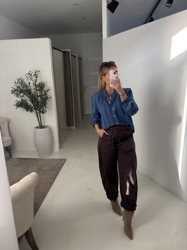Blouse en lin bleu à motifs – Image 2