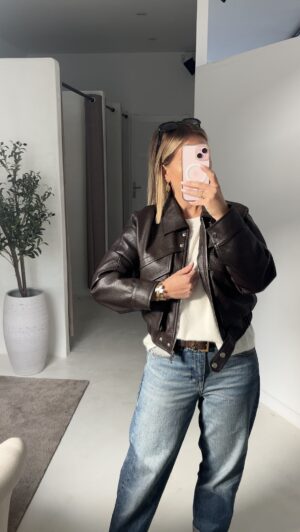 Veste simili cuir marron, poches sur le devant