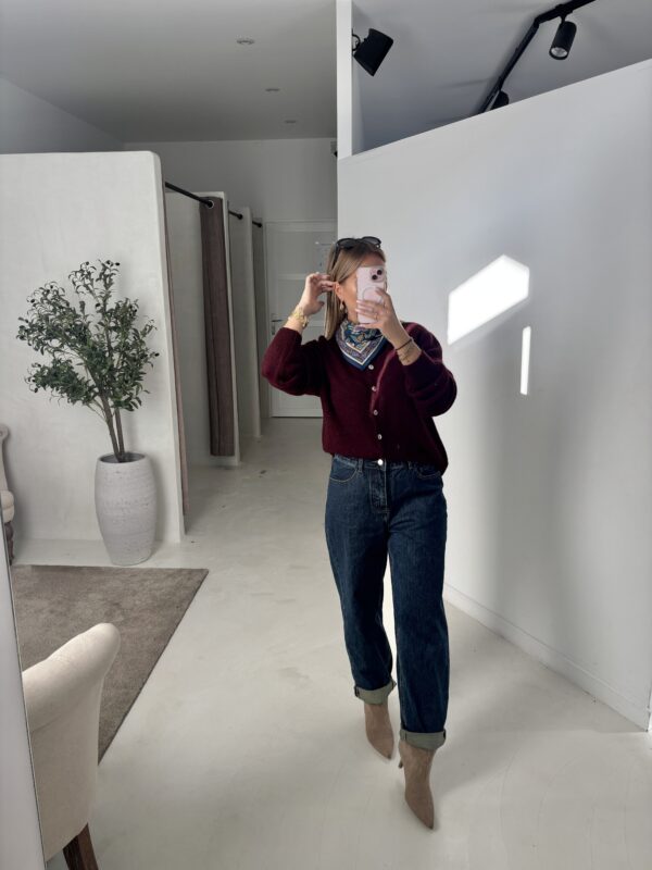 Gilet bordeaux avec boutons nacrés – Image 2