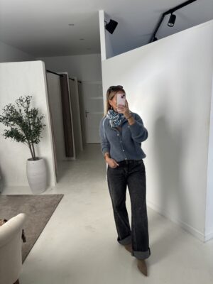 Gilet boutonné bleu gris
