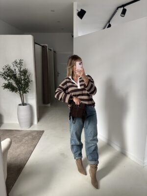 Pull bicolore avec col blanc