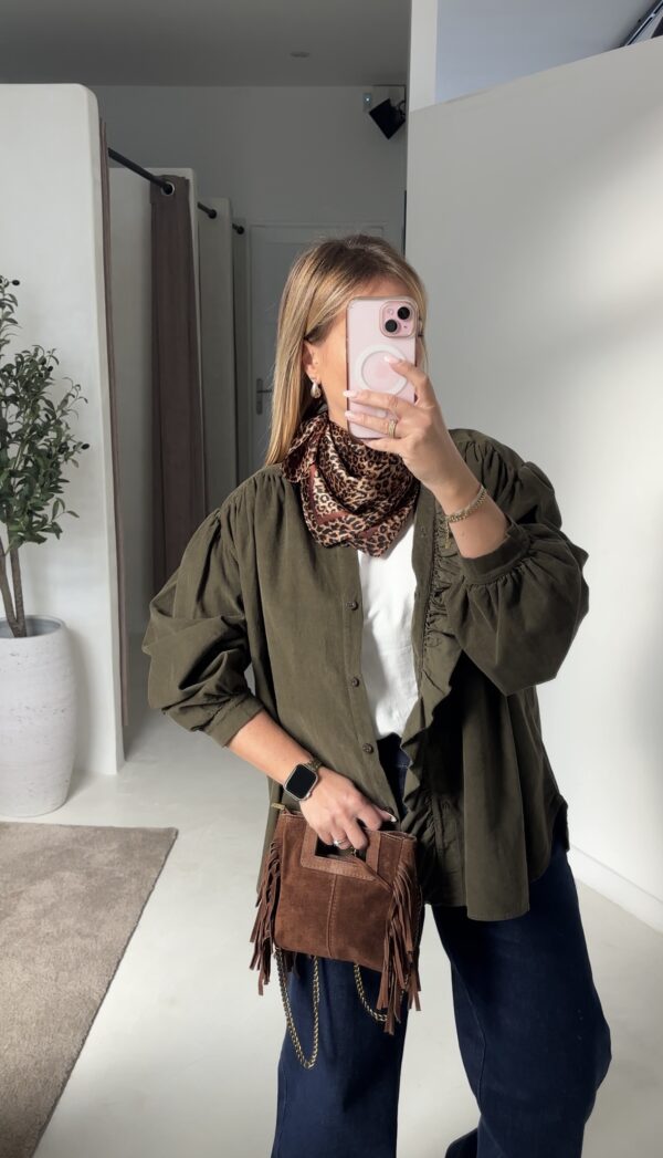 Blouse ample en velours kaki – Image 2