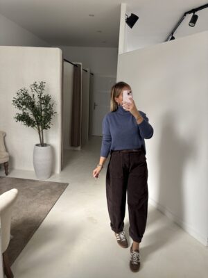 Pull col roulé toucher cachemire bleu jean
