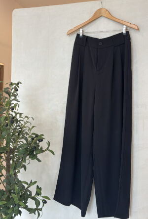 Pantalon fluide et large noir, taille élastiquée