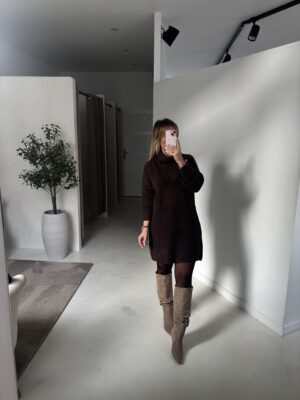Robe pull col roulé marron